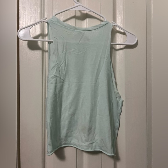 Green basic tank - Picture 2 of 3